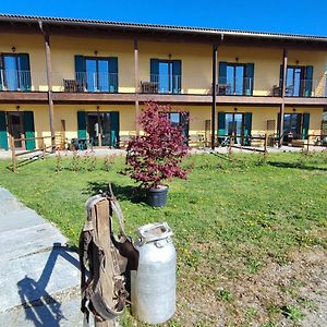 Casale Del Valla Agri B&B Naturista Spigno Monferrato Exterior photo