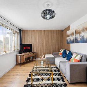 Sleek And Stylish 3 Bed House - Great Location Apartamento Bolton Exterior photo