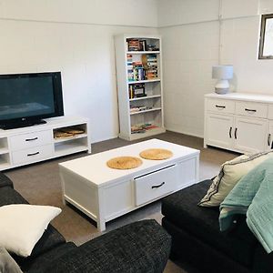 Waikaraka Beach, Spacious & Very Comfortable Apartamento Whangarei Heads Exterior photo