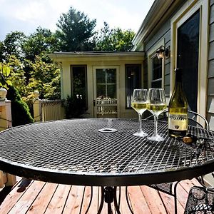 Hot Tub - Fire Pit - Fast Wi-Fi - Pet Friendly - Wine Country Escape Vila Boyce Exterior photo