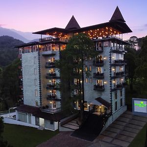 Lemon Tree Hotel, Mcleodganj McLeod Ganj Exterior photo