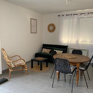 Chez Claudine Appart Cosy Apartamento Château-Gontier Exterior photo