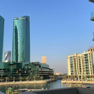 Cloud9 Waterfront Luxury Condo Manama Exterior photo