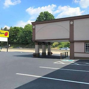 Super 8 By Wyndham Greensburg Exterior photo