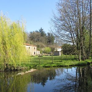 Chambres D'Hotes De La Templerie-Moulin Bazoges-en-Paillers Exterior photo