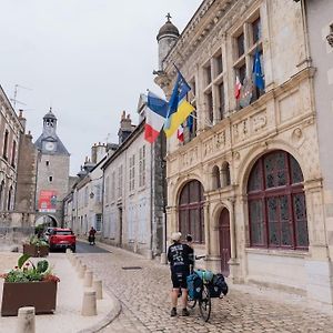 Gite En Centre Historique 65M2 Apartamento Beaugency Exterior photo