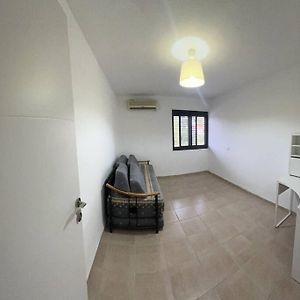 דירת הנופש שלכם Apartamento Qiryat Shemona Exterior photo