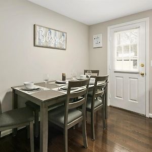 Townhome - Near Dc, Family-Friendly, Superhost Support Sterling Exterior photo