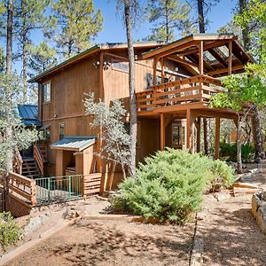 Pristine Pine Retreat With Deck And Outdoor Dining! Vila Exterior photo
