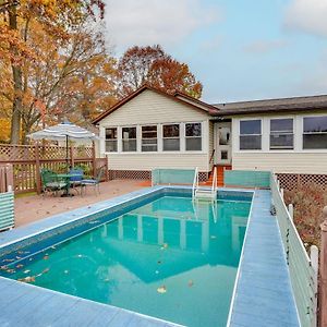 Pet-Friendly Ohio Escape With Pool, Deck And Fire Pit! Vila Mount Vernon Exterior photo