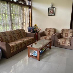 2 Bed Unit - Convenient Location Apartamento Sri Jayewardenepura Kotte Exterior photo