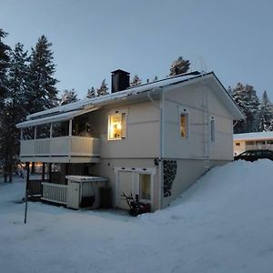 Viihtyisa Talo 3 Makuuhuonetta Vila Rovaniemi Exterior photo