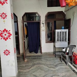 Divisha Pg House Sharing Beds Only For Boys Apartamento Bareilly Exterior photo