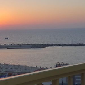 City Square شقق فندقية مكيفة باطلالة علي البحر Alexandria Exterior photo