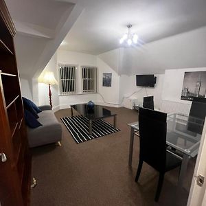 No 5 - Large 1 Bed Near Sefton Park And Lark Lane Apartamento Liverpool Exterior photo