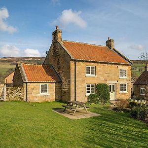 3 Bed In North York Moors National Park G0174 Vila Rosedale Abbey Exterior photo