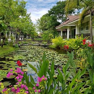 Le Charme Sukhothai Historical Park Hotel Exterior photo