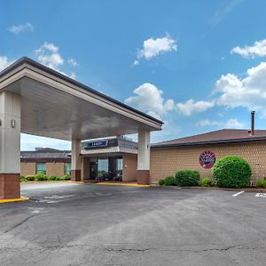 Quality Inn & Conference Centre Midland Exterior photo