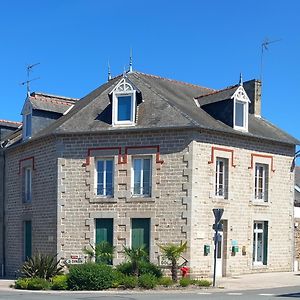 La Chambre De La Boule D 'Or Acomodação com café da manhã Lanvallay Exterior photo