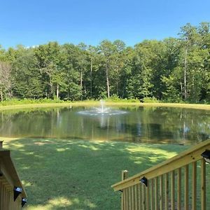 Serene 1Br Cabin Near Nc Z00 With Loft & Waterview Vila Asheboro Exterior photo