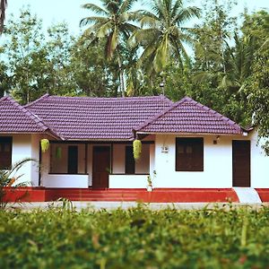 Bhumi Vila Pulpally Exterior photo