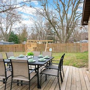 U Of Nd Oasis Cozy Minimalist 4Bd With Outdoor Deck And Playground Vila South Bend Exterior photo