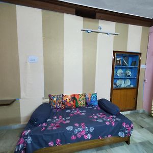 Entire 2Bhk Ground-Floor Suite In Independent House Secunderābād Exterior photo