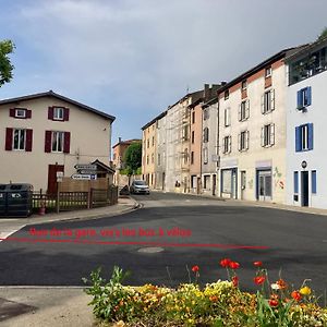 Studio Le Terra - Petit Dejeuner Inclus 1Ere Nuit - Aux 4 Logis Apartamento Foix Exterior photo