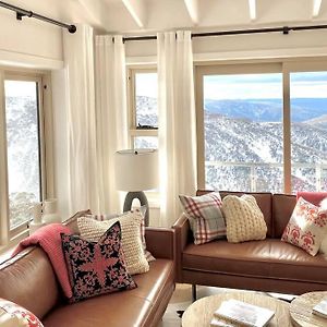 White Crystal Luxury Ski-In-Ski-Out Penthouse Apartamento Mount Hotham Exterior photo