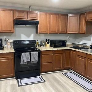 Modern 2Br Aparment Near Nc Zoo W Parking Apartamento Asheboro Exterior photo