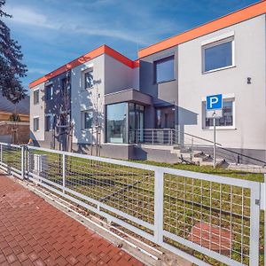 Penzion Aries Hotel Nitra Exterior photo