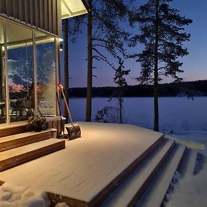 Ihana Jarvenranta Mokki. Cottage By The Lake. Kurjala Exterior photo