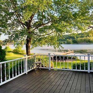 Spacious Lakefront - Remodeled, Views & All Amenities Included Vila Skaneateles Exterior photo