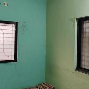Bhagyashlip Niwas Apartamento Akalkot Exterior photo