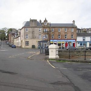 Wee Harbour View Apartamento Millport Exterior photo