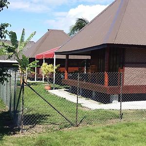 Raiatea Airport Bungalow Vila Uturoa Exterior photo