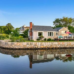 Salt Pond Sunrise View & 5 Min To Beach, Sleeps 7 Charlestown Exterior photo