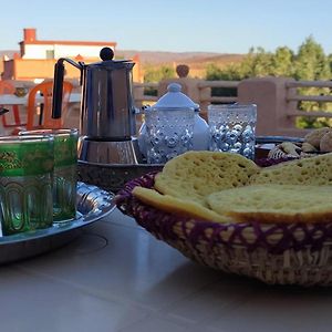 Maroc Des Merveilles - Chez L'Habitant Acomodação com café da manhã Kelaat-M'Gouna Exterior photo