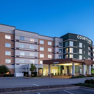 Courtyard By Marriott Charleston Downtown/Civic Center Hotel Exterior photo