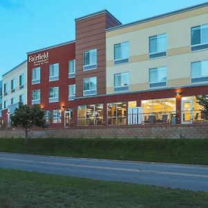 Fairfield Inn & Suites Marquette Exterior photo