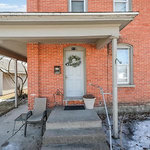 Historic Remodeled Red Brick House Apartamento Wausau Exterior photo