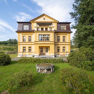 Penzion Waldsteinovo Zátiší Hotel Svatoslav Exterior photo