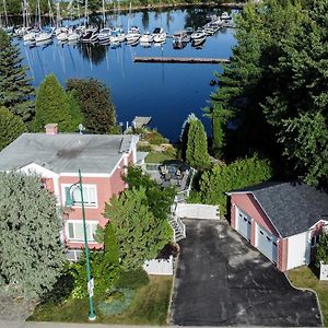 La Perle Rose Du Lac-St-Jean Vila Roberval Exterior photo