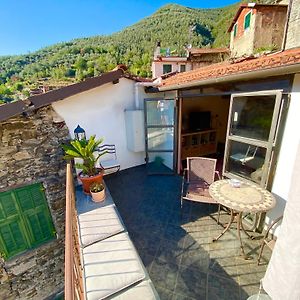 Iconic Italian Townhouse W Rooftop Terrace, Pigna Vila Exterior photo