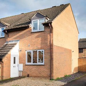 Modern 2 Bed Home Close To Village Centre Kidlington Exterior photo