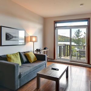 Deluxe Suite - View On Lake & 6 Min From Tremblant Versant Nord Lac-Superieur Exterior photo