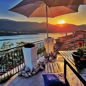 La Terrazza Sul Lago Vila Castel di Tora Exterior photo