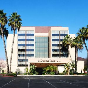 Doubletree By Hilton Fresno Convention Center Hotel Exterior photo