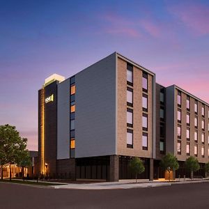 Home2 Suites By Hilton Des Moines At Drake University Exterior photo