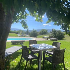 Casa Rural De Un Artista En Plena Naturaleza Piscina Y Parque De Esculturas En Villarcayo Exterior photo